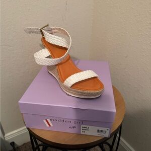 Madden Girl White and Orange Wedges Stylish Comfort